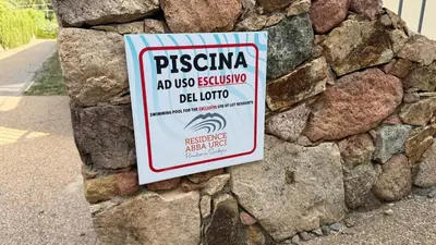 Certificato, attestato, insegna o altro documento esposto da Casa Diana