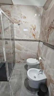 Bagno di Appartamenti Ospedale brotzu