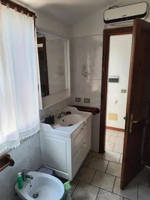 Bagno di Villa Ventura, Chia