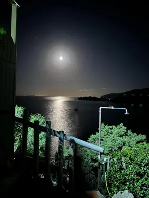 Paesaggio naturale nelle vicinanze della villa