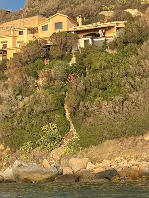 Paesaggio naturale nelle vicinanze della villa