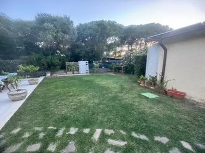 Giardino di Villa with garden 1000m to 300m from the sea in PULA
