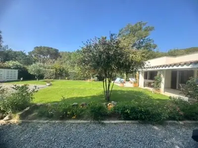 Giardino di Villa with garden 1000m to 300m from the sea in PULA