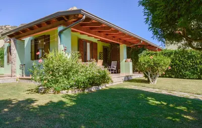 Giardino di 1 Bedroom Beautiful Home In Costa Rei