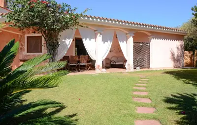 Giardino di 2 Bedroom Gorgeous Home In Costa Rei