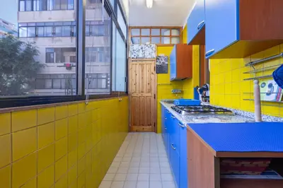 Cucina o angolo cottura di GuestHost - Hopper House