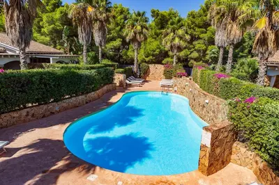 Piscina di Appartamento in residence con piscina o nelle vicinanze