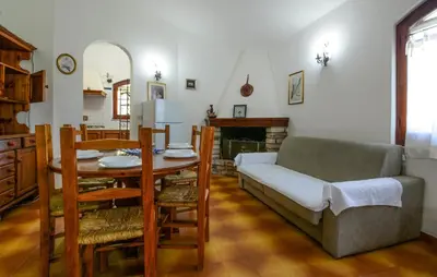 Area soggiorno di 3 Bedroom Awesome Home In Costa Rei