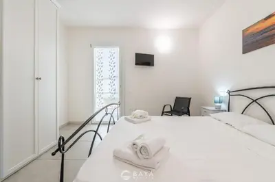 Letto o letti in una camera di Modern 2BR Retreat in Pula - Bright & Quiet