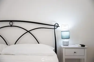 Letto o letti in una camera di Modern 2BR Retreat in Pula - Bright & Quiet