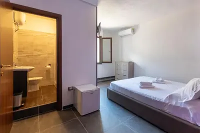 Letto o letti in una camera di White Lion SURF & MINE GUESTHOUSE