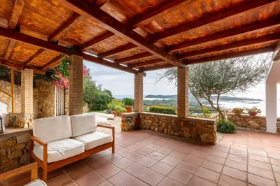 Paesaggio naturale nelle vicinanze della villa