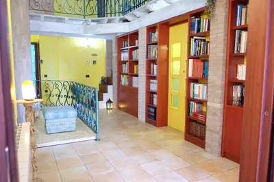 Biblioteca nel bed & breakfast