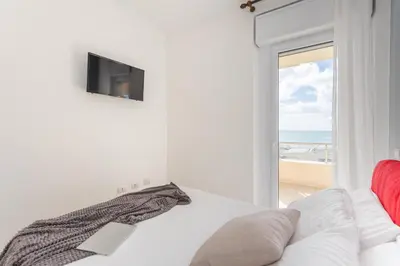 TV o dispositivi per l'intrattenimento presso Unicorn House - Stunning sea view with pool