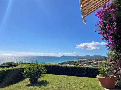 Paesaggio naturale nelle vicinanze della casa vacanze