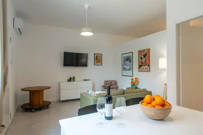 TV o dispositivi per l'intrattenimento presso MagliaNeraApartment