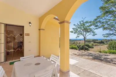 Paesaggio naturale nelle vicinanze della casa vacanze