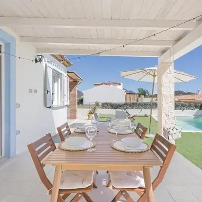 Villa Aurora