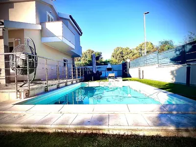 Piscina di Villa Lenuska o nelle vicinanze