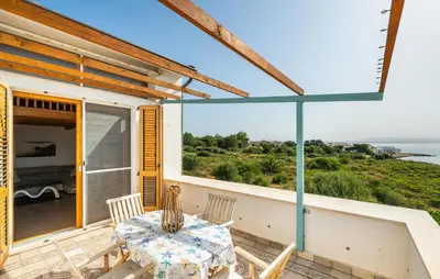 Balcone o terrazza di Stunning Home In Carloforte With Wifi