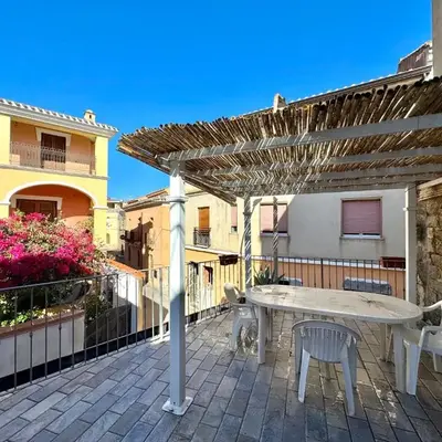 Happy Terrace
