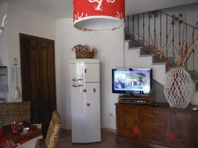Cucina o angolo cottura di Holiday Home Haus 'Red Coral' mit Gemeinschaftspool by Interhome