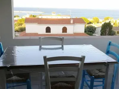 Vista generica sul mare o vista sul mare dall'interno dell'appartamento