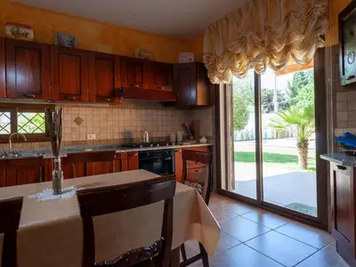 Cucina o angolo cottura di Holiday Home 'Chloe by Interhome