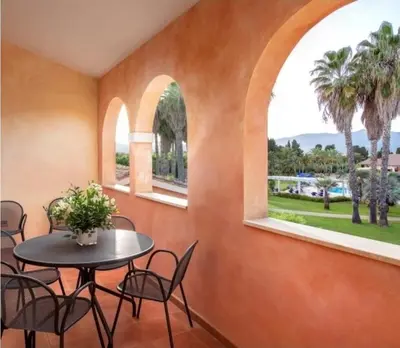 Giardino di Lantana Resort 1Bed Apartment Beach Pool & Balcony