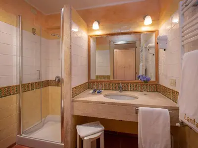 Bagno di Idyllic Lantana resort 2 Bedroom Apartment Sleep 7