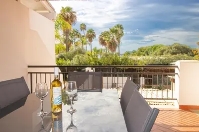 Balcone o terrazza di Waves Apartment, only 250m from the sea