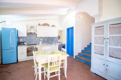 Cucina o angolo cottura di S'Omu e Assunta