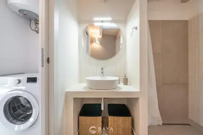 Bagno di Ca' Rouge - Modern & Bright 3BR Boutique Retreat in the Heart of Carloforte