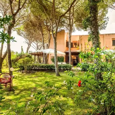 Dimora Mediterranea - Sea front villa among pines