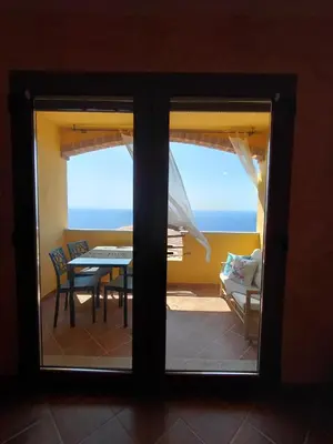 Vista generica sul mare o vista sul mare dall'interno della casa vacanze