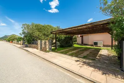 Edificio in cui si trova la villa