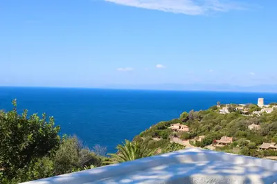 Paesaggio naturale nelle vicinanze della casa vacanze