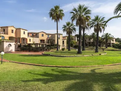 Giardino di Apartment Baia delle Palme-3 by Interhome