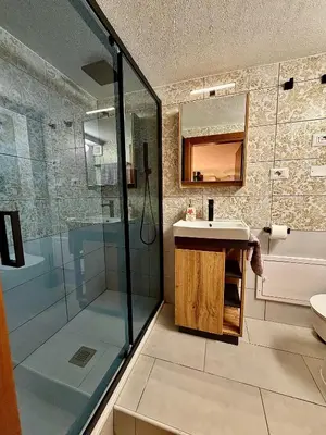Bagno di Empathy Suite