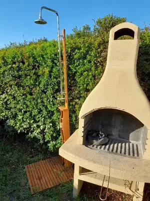 Attrezzature per barbecue disponibili per gli ospiti dell'appartamento