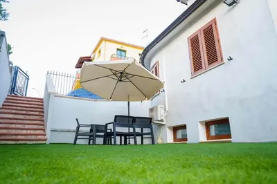 Giardino di Casa vacanze Sibilla appartamento Scirocco