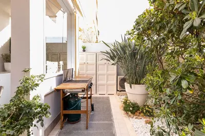 Giardino di Suite at Quartello Poetto private patio park and parking