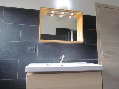 Bagno di Holiday Home Unterkunft in einer Höhle mit Privatparkplatz by Interhome