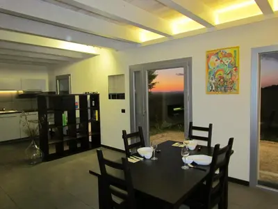 Cucina o angolo cottura di Holiday Home Unterkunft in einer Höhle mit Privatparkplatz by Interhome