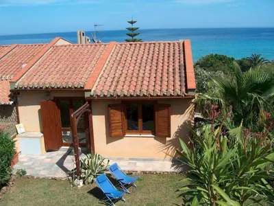 Planimetria di Holiday Home Casa Giusy mit Terrasse und Meerblick by Interhome