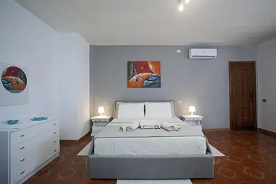 Letto o letti in una camera di Villa Giovanna- Seaside escape, 80m to Beach
