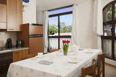 Cucina o angolo cottura di Villa Giovanna- Seaside escape, 80m to Beach