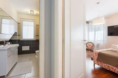 TV o dispositivi per l'intrattenimento presso GuestHost - Relax & Fun Home between sea & city