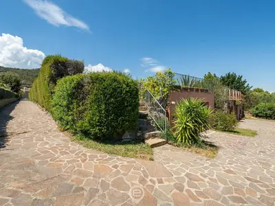 Paesaggio naturale nelle vicinanze della villa