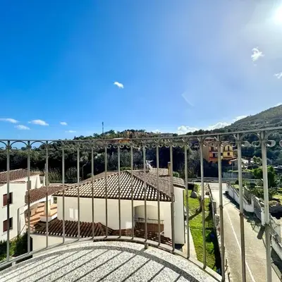 Skyline Balcony